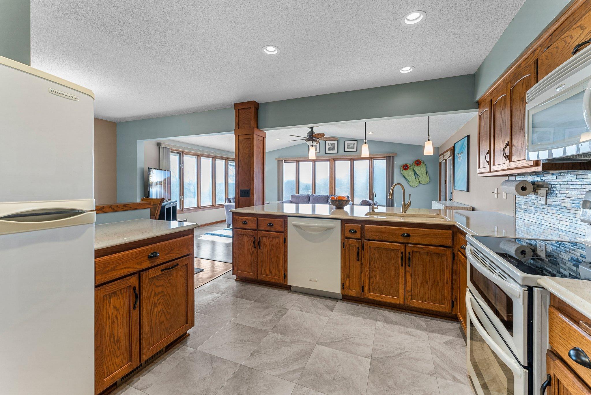 8821 82nd Street Court, Cottage Grove, Minnesota image 24