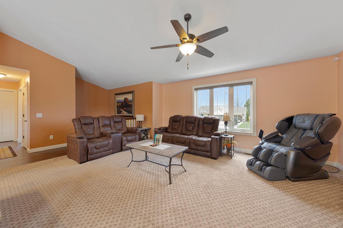 1301 Brentwood Circle, Faribault, Minnesota image 10