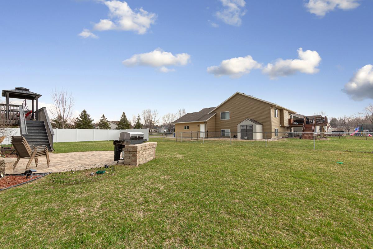 1301 Brentwood Circle, Faribault, Minnesota image 35