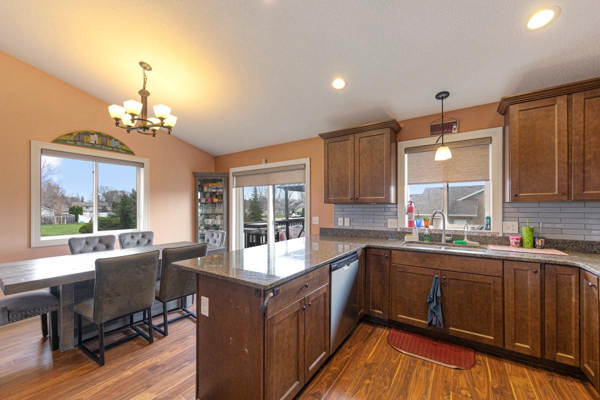1301 Brentwood Circle, Faribault, Minnesota image 14