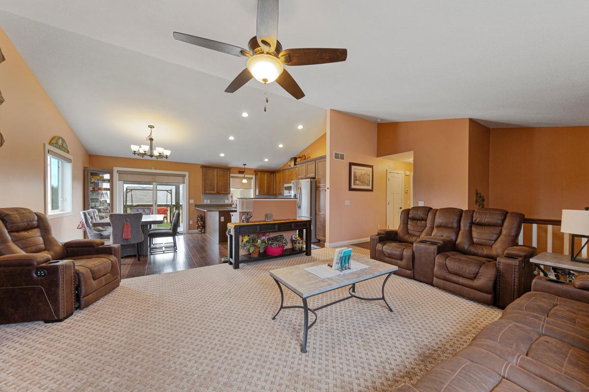 1301 Brentwood Circle, Faribault, Minnesota image 11