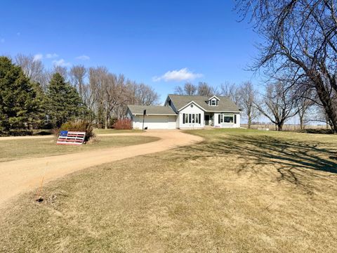 Homes For Sale - 33210 810th Street<br/> Jackson County, Brewster, MN 56119