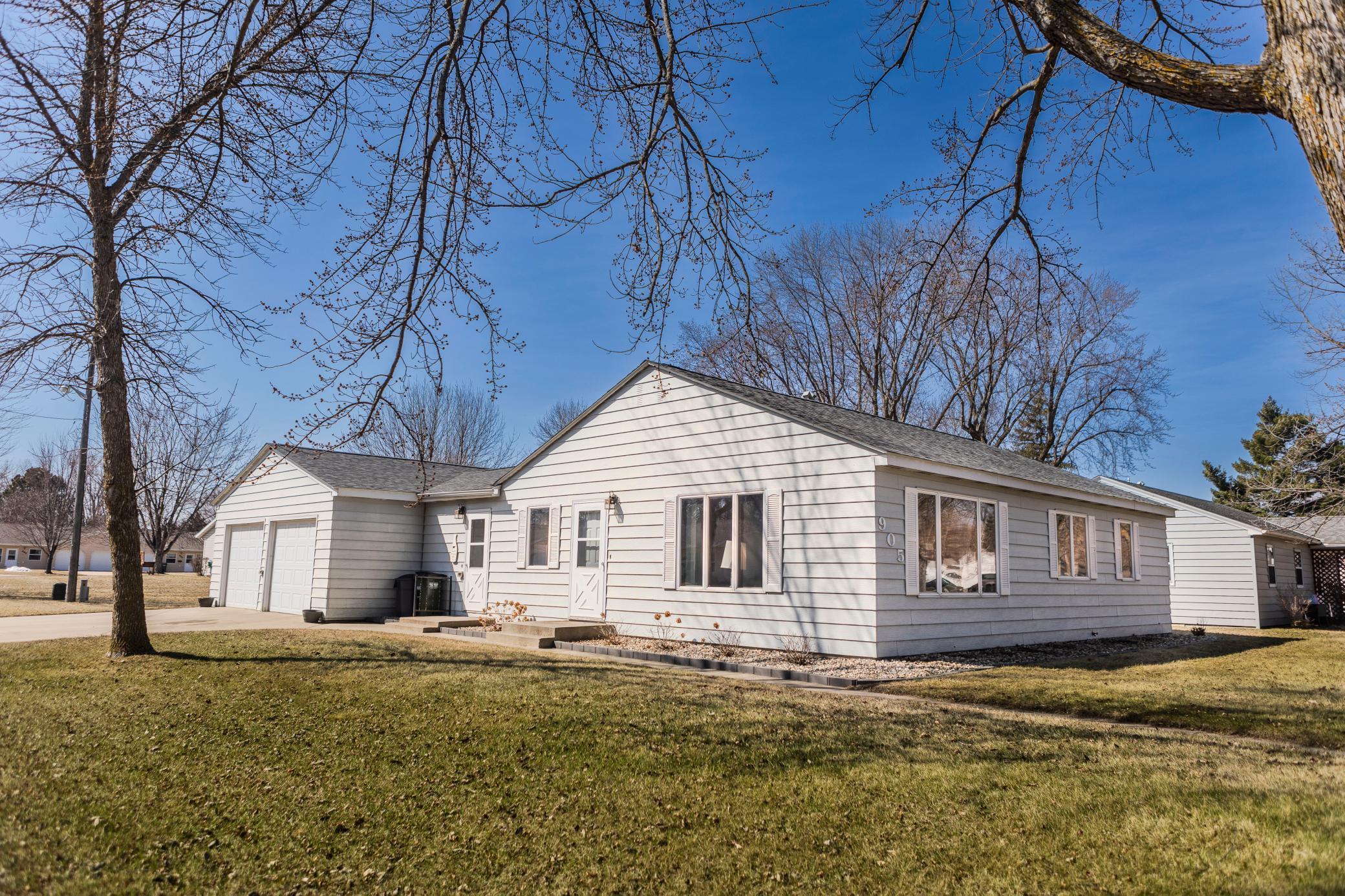 905 Willow Way, Benson, Minnesota image 1