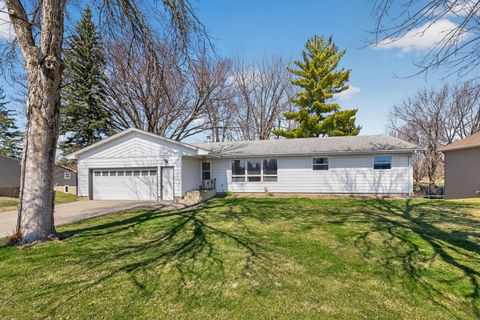 Homes For Sale - 420 5th Street<br/> Pine Island, MN 55963