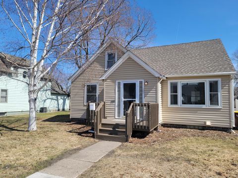 Homes For Sale - 107 Lincoln Avenue<br/> Scott County, New Prague, MN 56071
