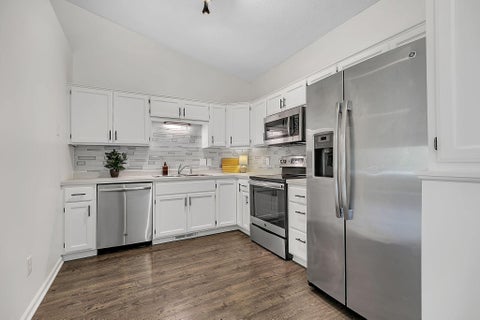 Townhouse For Sale - 9229 Orchard Lane<br/> Monticello, MN 55362