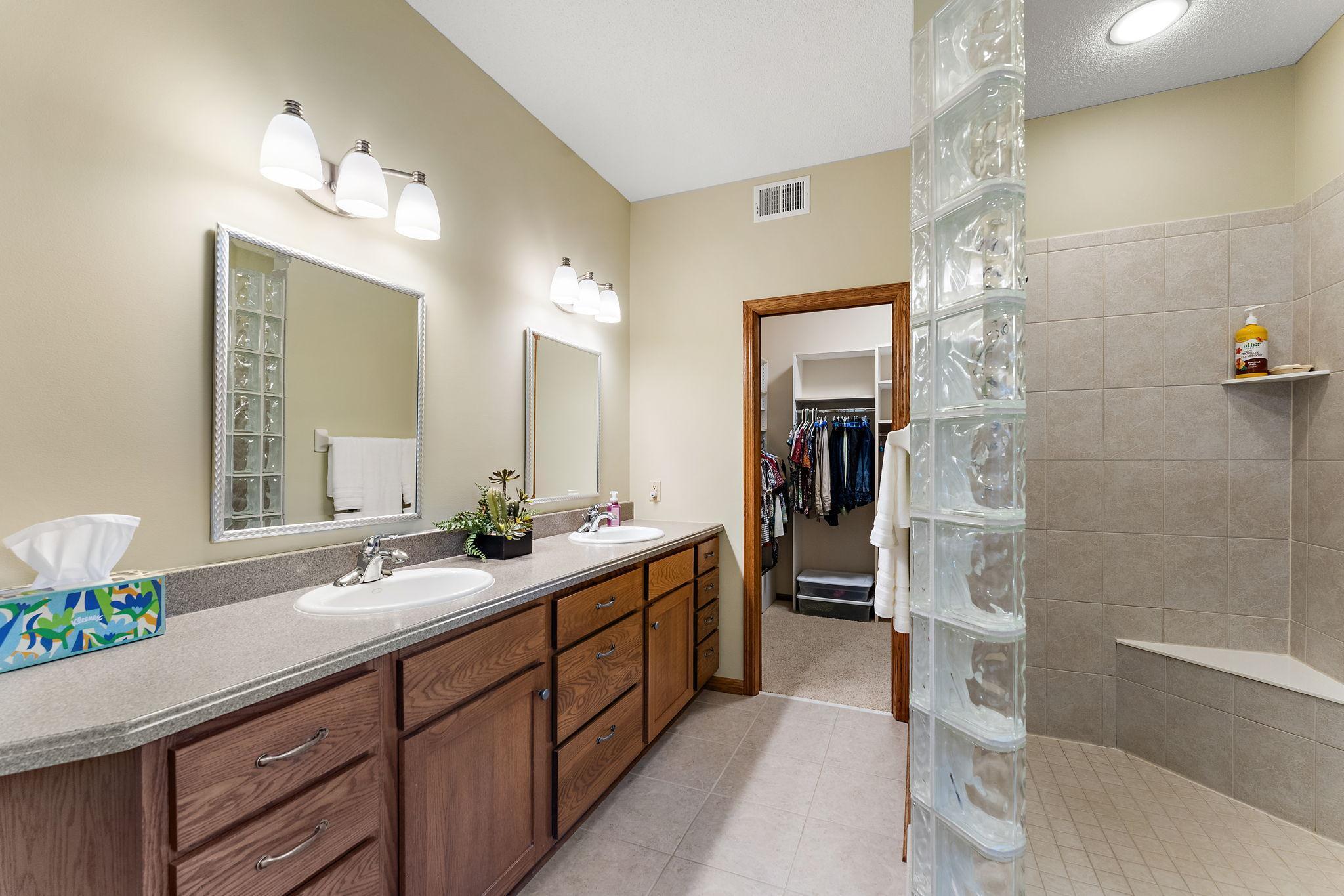 10616 Water Lily Lane, Saint Paul, Minnesota image 23