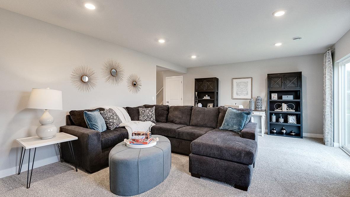 17528 Dunkirk Way, Lakeville, Minnesota image 24