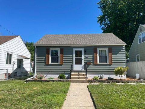 Homes For Sale - 1204 11th Avenue<br/> Austin, MN 55912