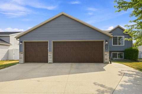 Homes For Sale - 3606 34th Street<br/> Moorhead, MN 56560