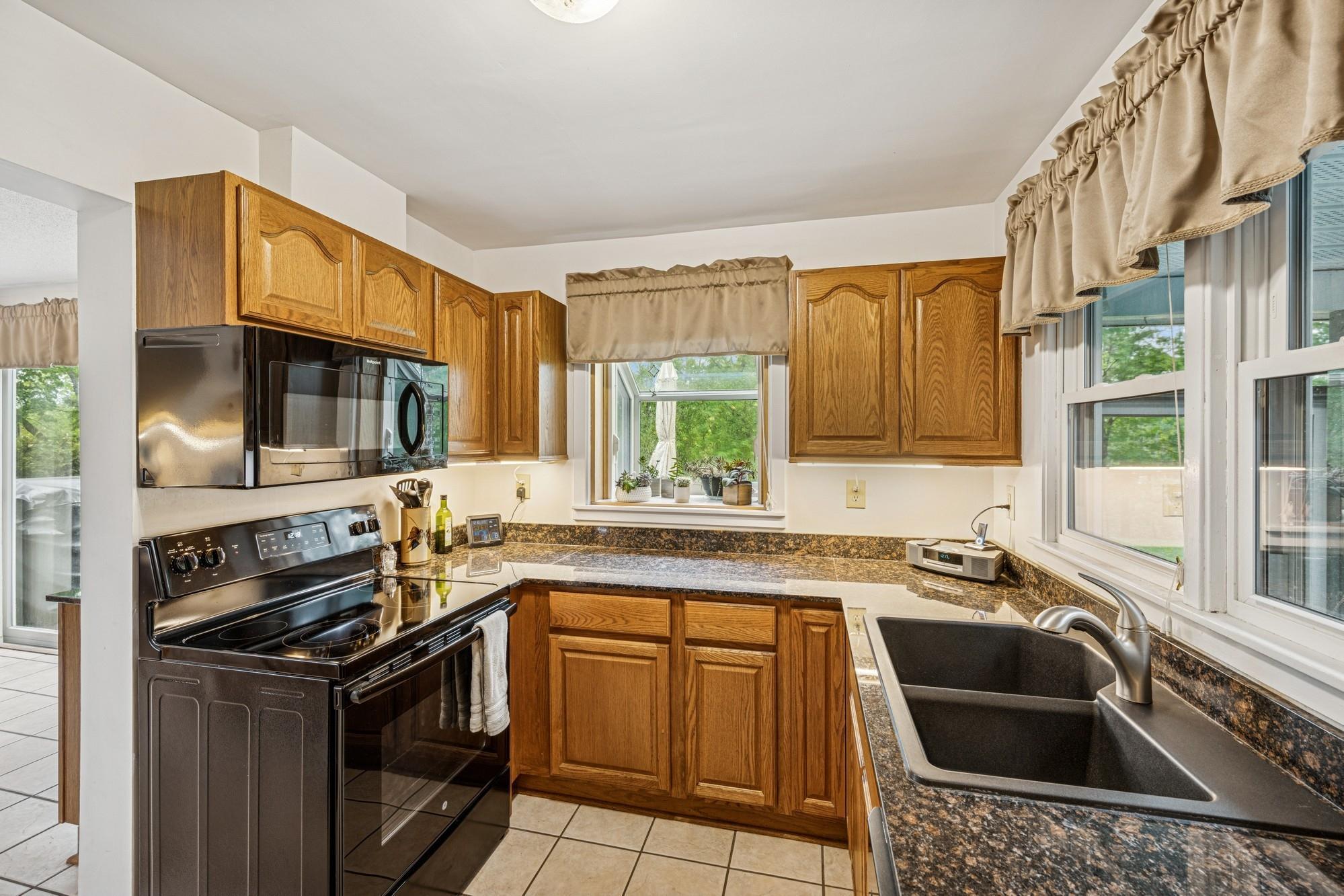 18701 Delton Avenue, Minnetonka, Minnesota image 37