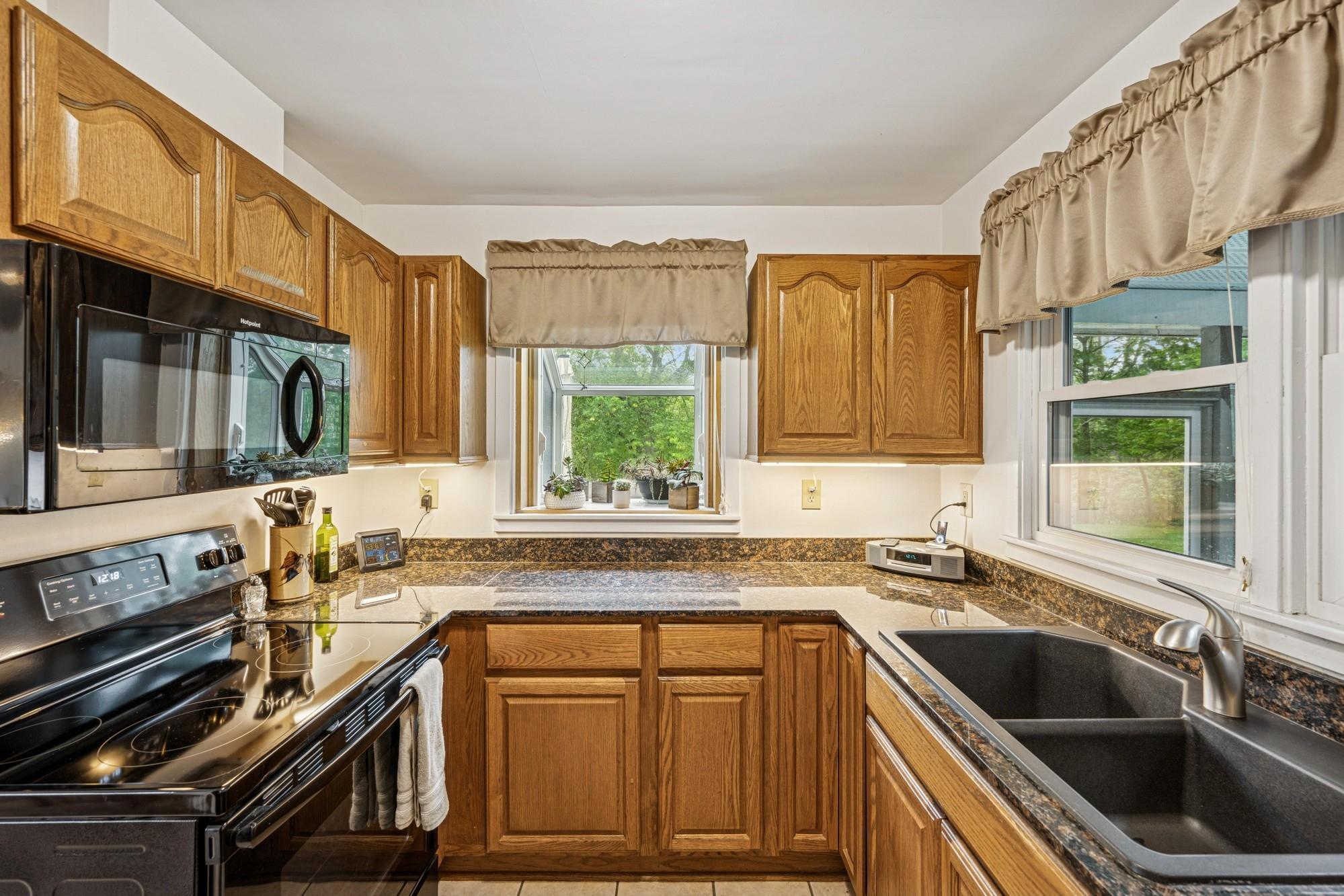 18701 Delton Avenue, Minnetonka, Minnesota image 38