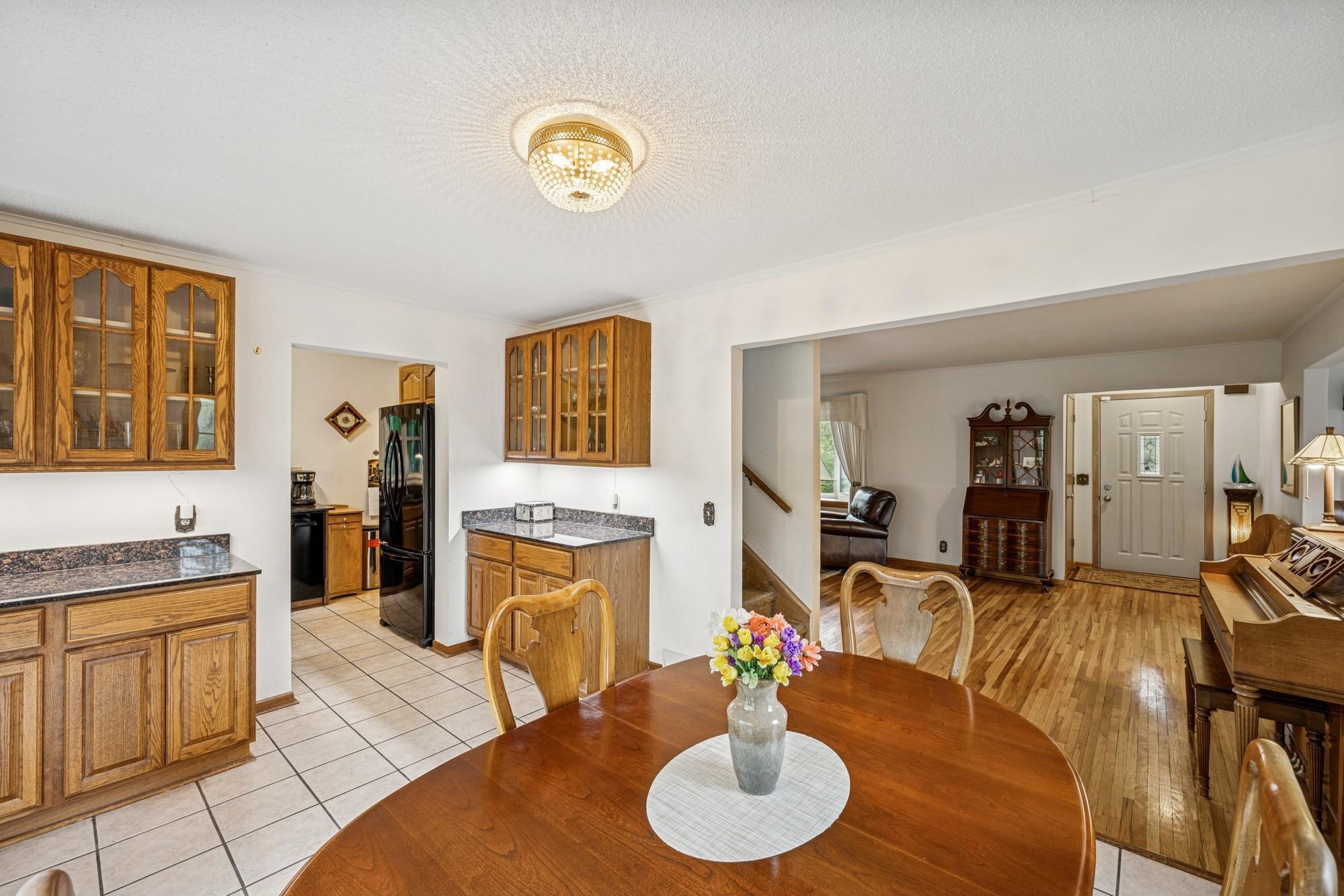 18701 Delton Avenue, Minnetonka, Minnesota image 36