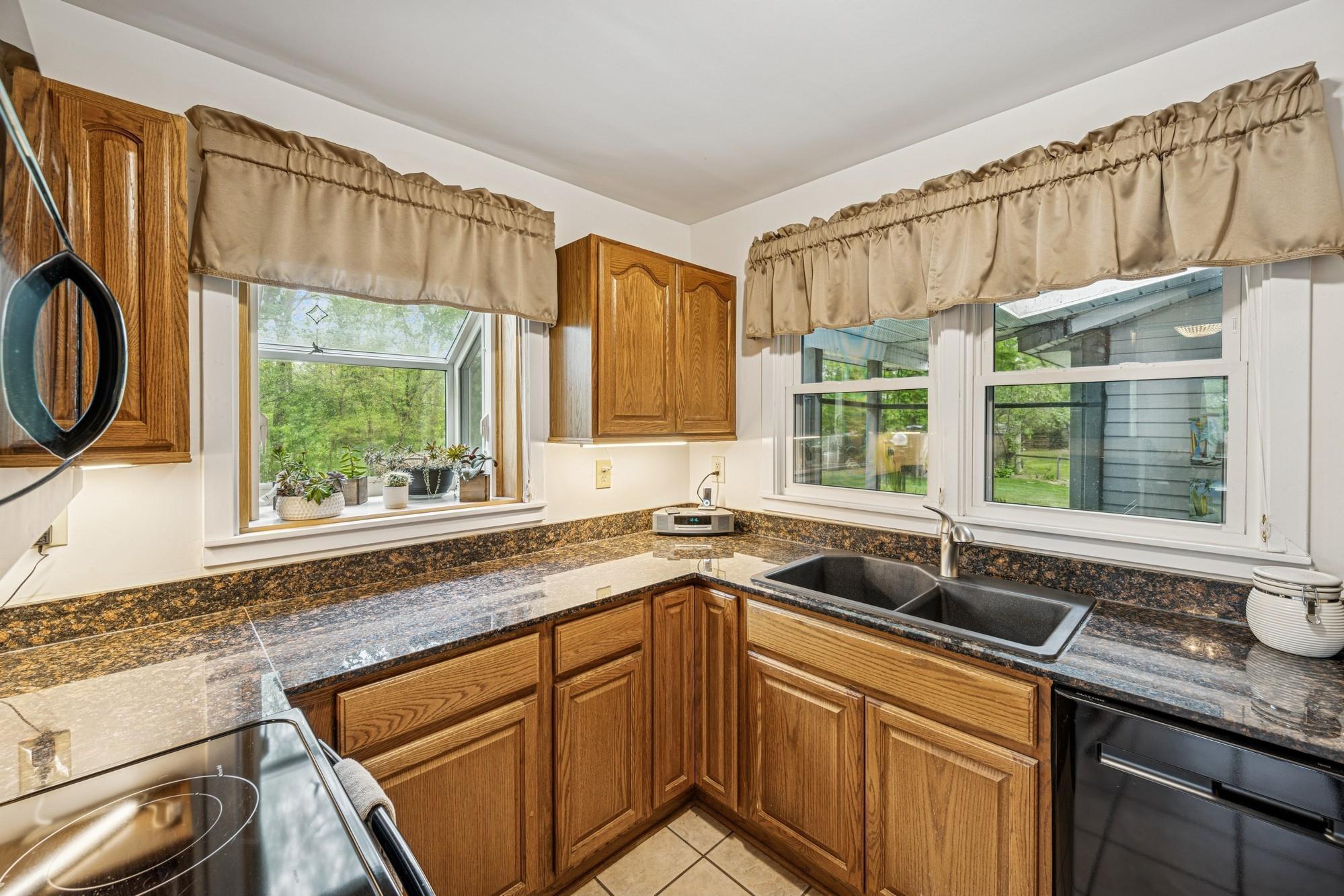 18701 Delton Avenue, Minnetonka, Minnesota image 39