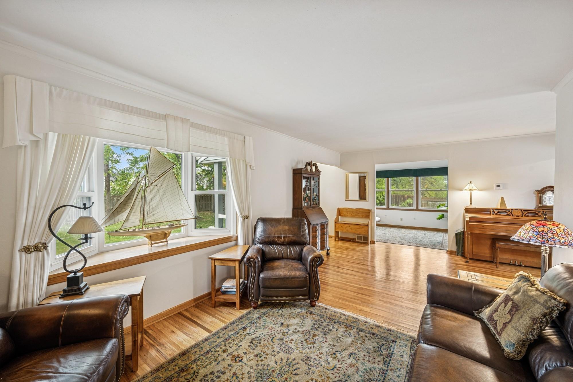 18701 Delton Avenue, Minnetonka, Minnesota image 28