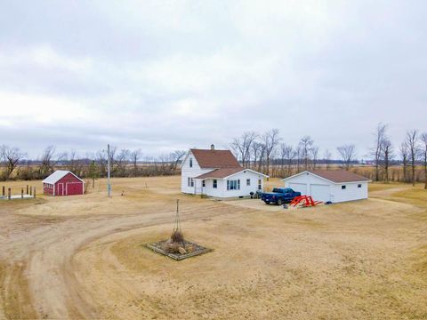 Homes For Sale - 34473 County Highway 143<br/> Bluffton, MN 56518