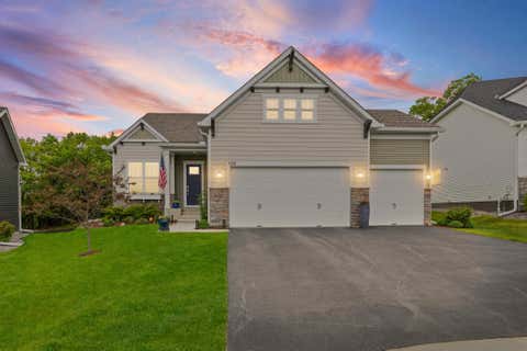 Homes For Sale - 122 Liberty Heights Drive<br/> Chaska, MN 55318