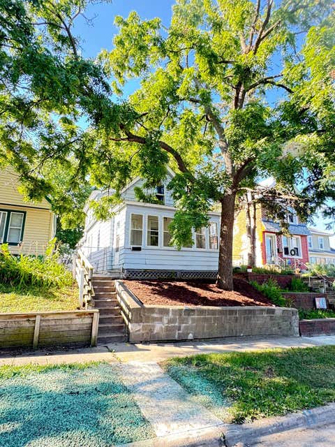 Homes For Sale - 486 Lawson Avenue<br/> Saint Paul, MN 55117