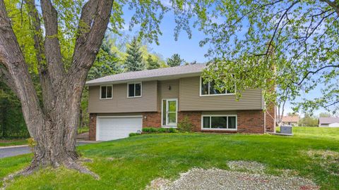 Homes For Sale - 7080 Rice Lake Lane<br/> Anoka County, Circle Pines, MN 55014
