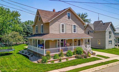 Apartment For Sale - 136 1st Avenue<br/> Alden, MN 56009