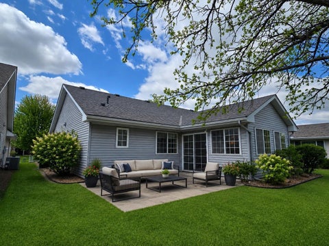 Townhouse For Sale - 9244 Dunbar Knoll<br/> Hennepin County, Minneapolis, MN 55443