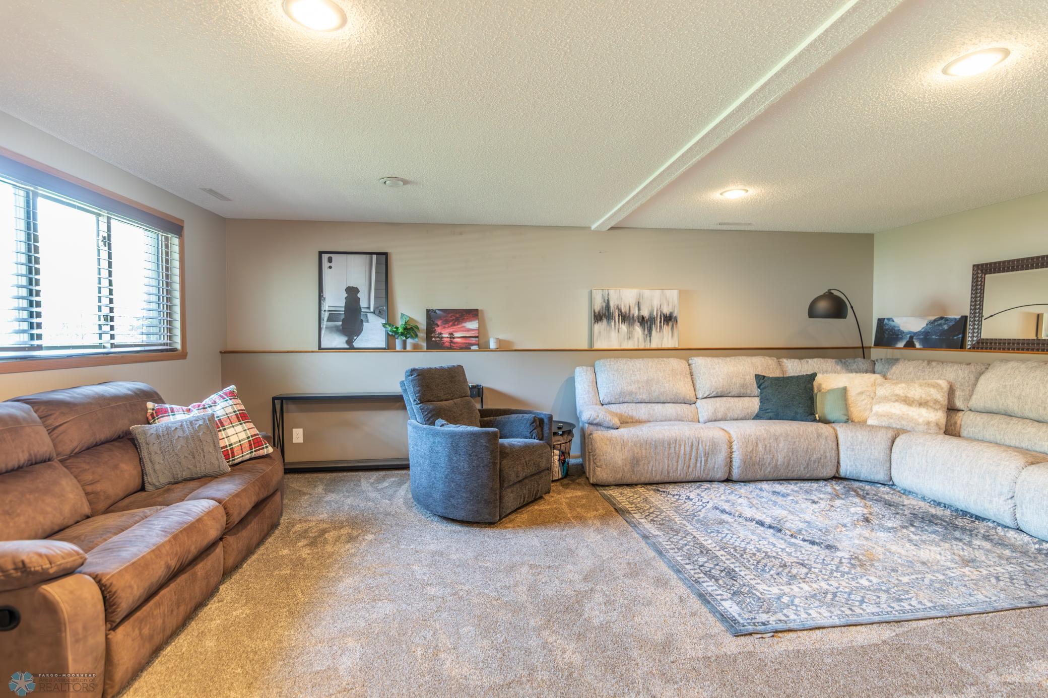 Fargo, North Dakota 58104, United States, 4 Bedrooms Bedrooms, ,3 BathroomsBathrooms,Residential,Active,159022