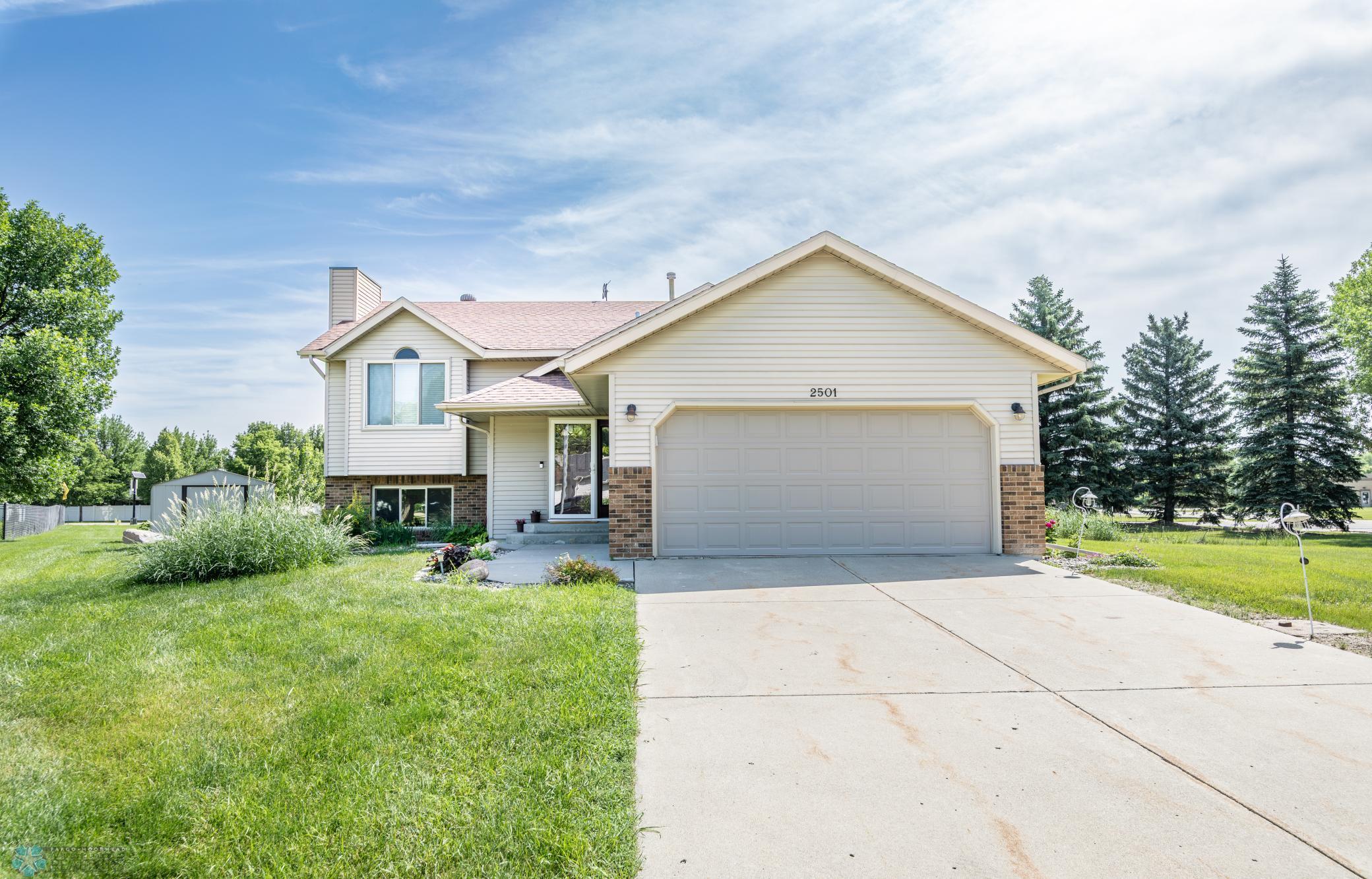 Fargo, North Dakota 58104, United States, 4 Bedrooms Bedrooms, ,3 BathroomsBathrooms,Residential,Active,159022