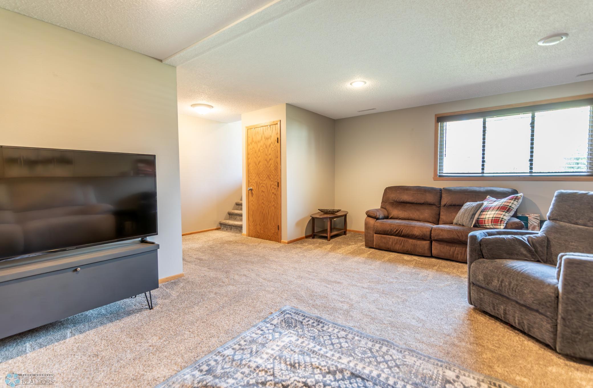 Fargo, North Dakota 58104, United States, 4 Bedrooms Bedrooms, ,3 BathroomsBathrooms,Residential,Active,159022