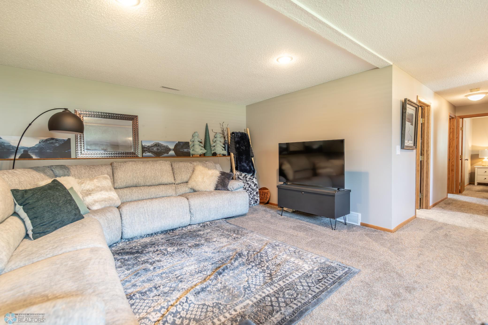 Fargo, North Dakota 58104, United States, 4 Bedrooms Bedrooms, ,3 BathroomsBathrooms,Residential,Active,159022