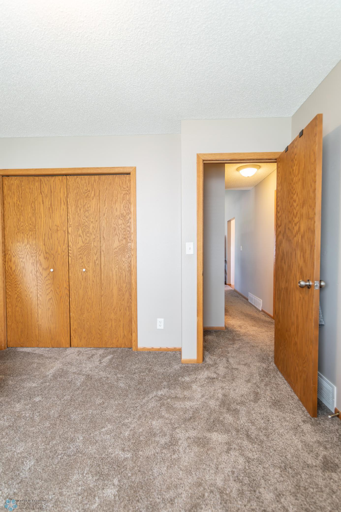 Fargo, North Dakota 58104, United States, 4 Bedrooms Bedrooms, ,3 BathroomsBathrooms,Residential,Active,159022