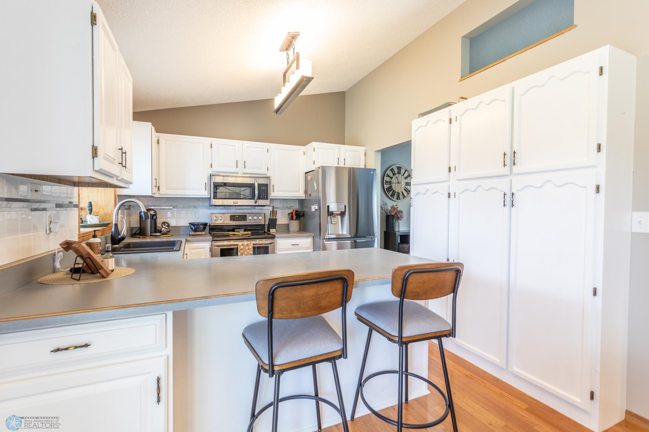 Fargo, North Dakota 58104, United States, 4 Bedrooms Bedrooms, ,3 BathroomsBathrooms,Residential,Active,159022