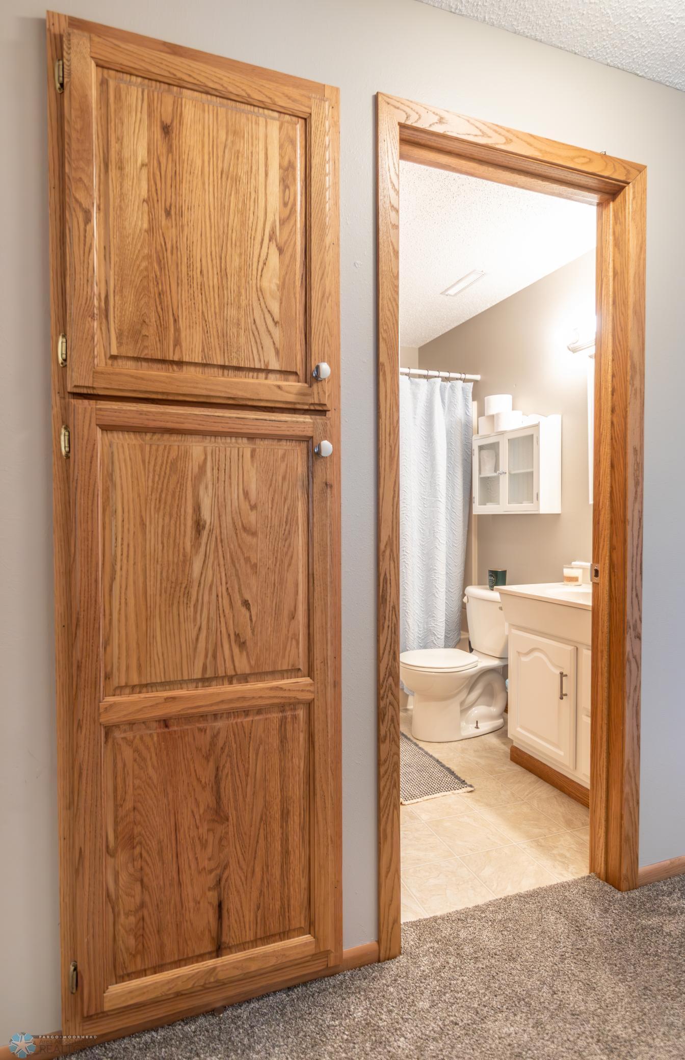 Fargo, North Dakota 58104, United States, 4 Bedrooms Bedrooms, ,3 BathroomsBathrooms,Residential,Active,159022