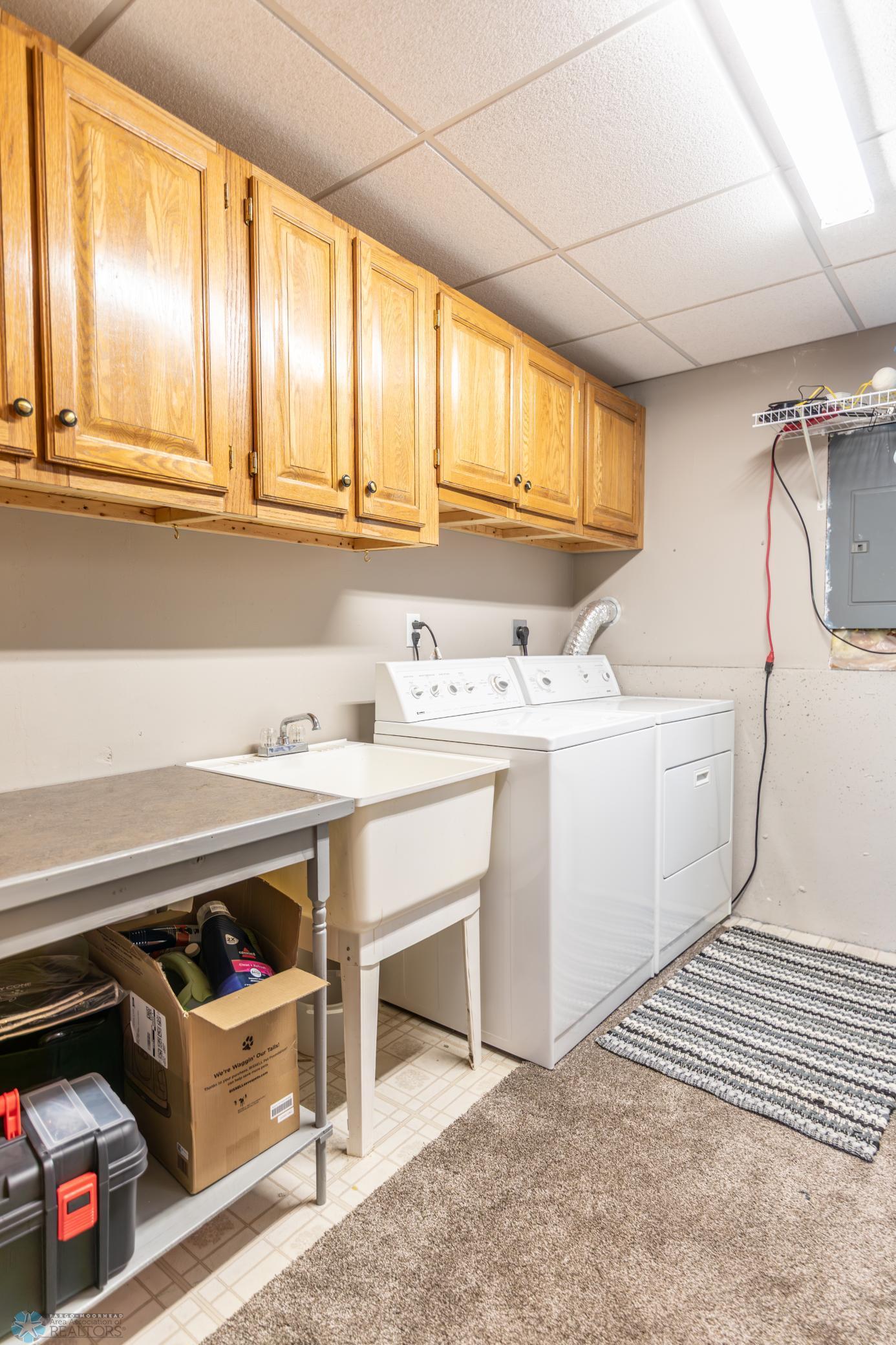 Fargo, North Dakota 58104, United States, 4 Bedrooms Bedrooms, ,3 BathroomsBathrooms,Residential,Active,159022