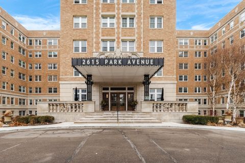 Condo For Sale - 2615 Park Avenue<br/> Minneapolis, MN 55407