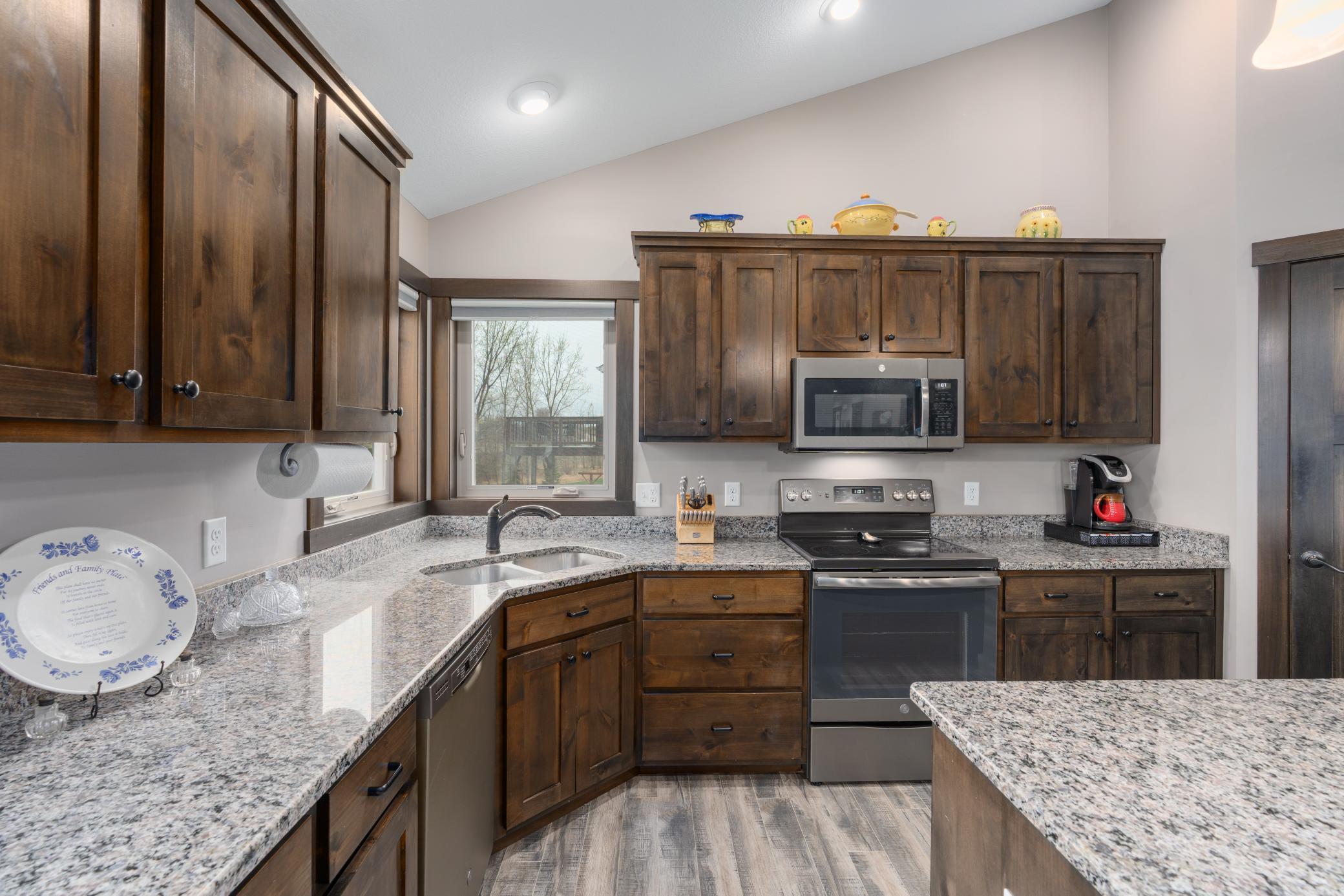 1646 Otter Way, New Richmond, Wisconsin image 9