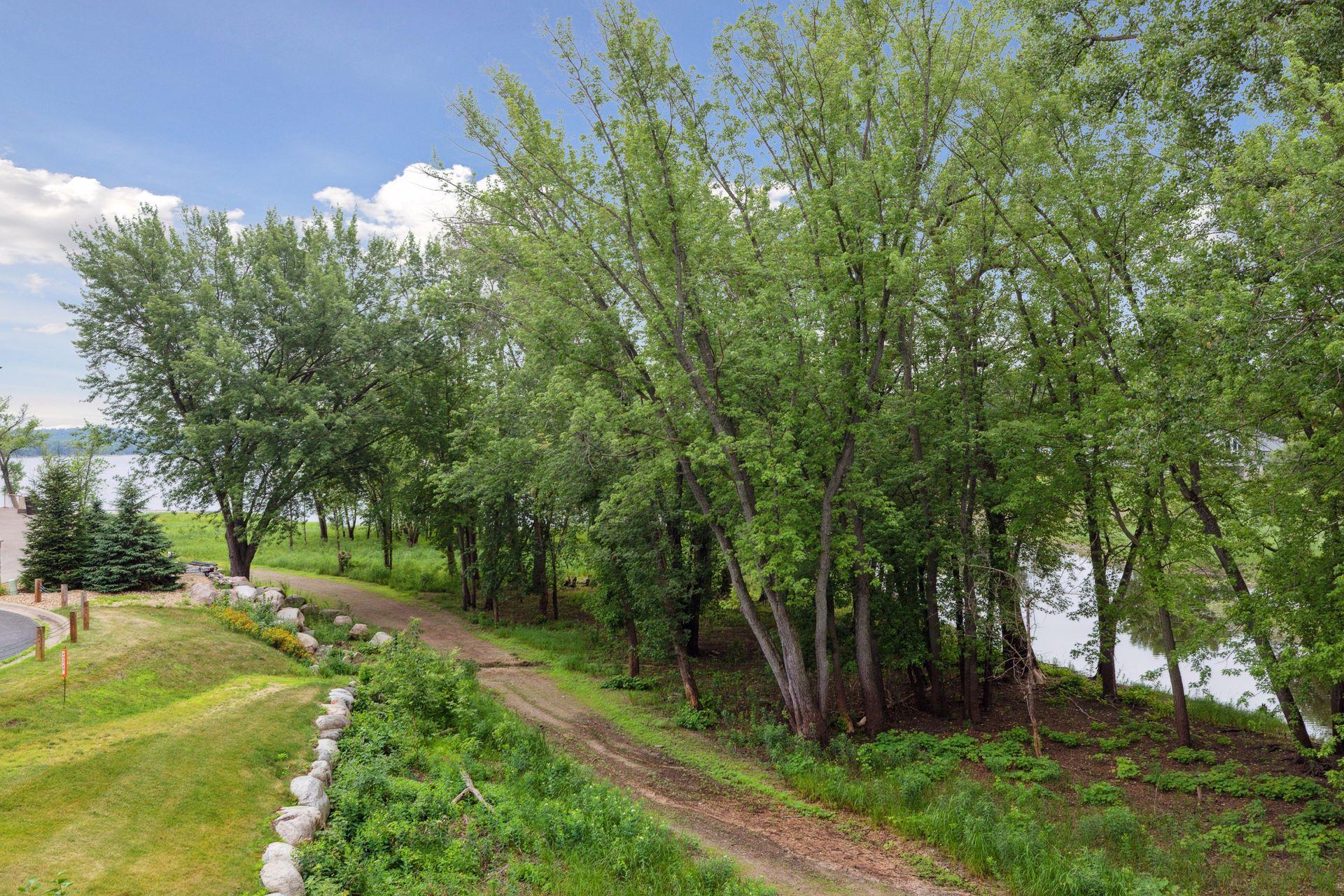 560 Lakeside Bay Drive, Bayport, Minnesota image 23