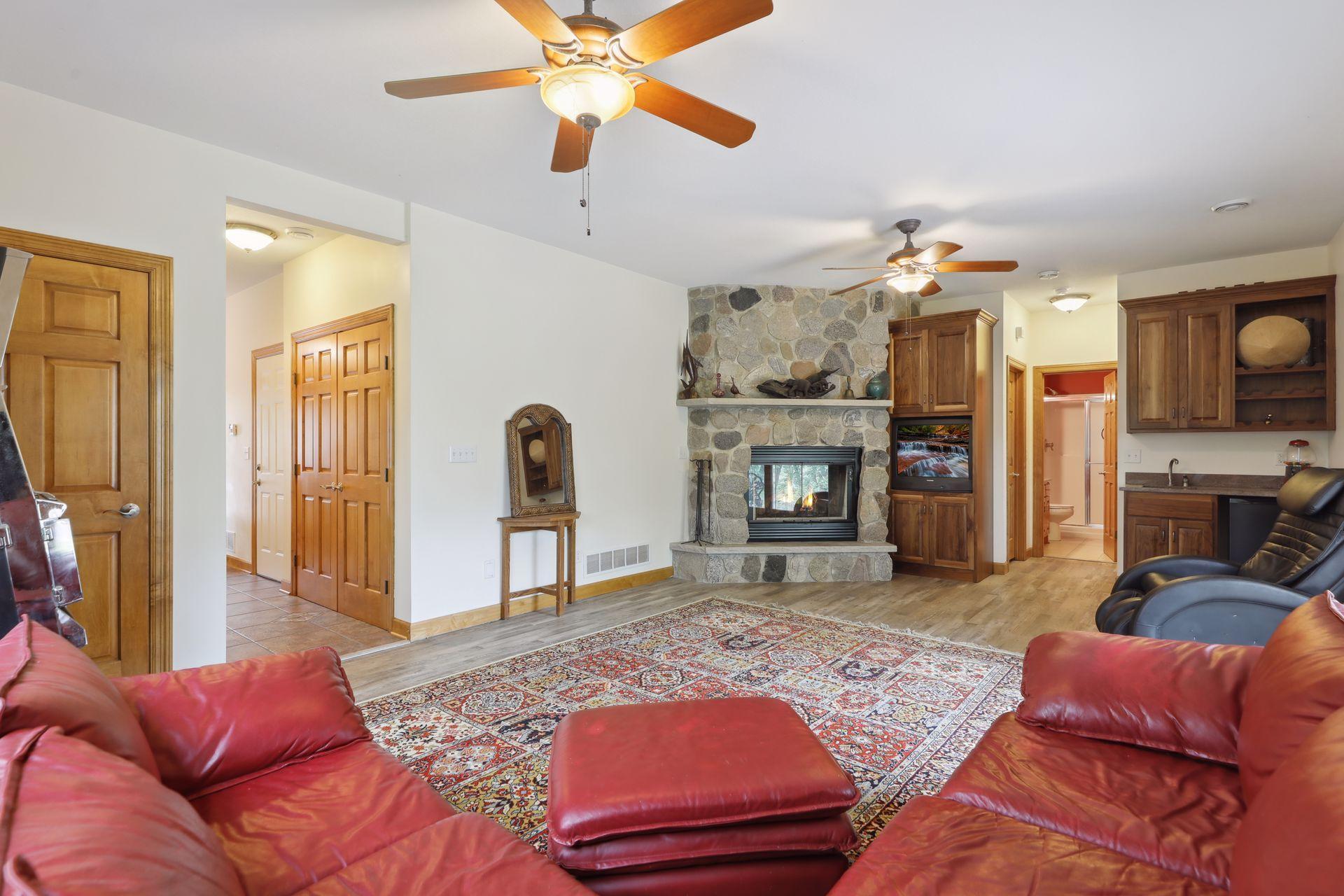 560 Lakeside Bay Drive, Bayport, Minnesota image 17