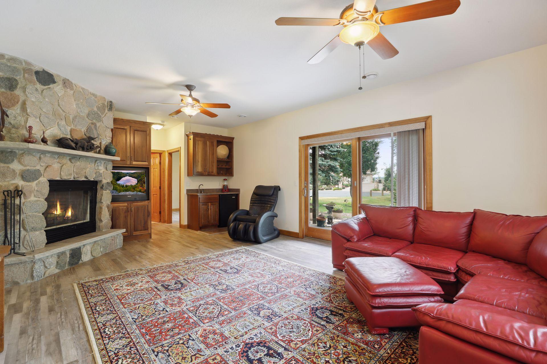 560 Lakeside Bay Drive, Bayport, Minnesota image 15