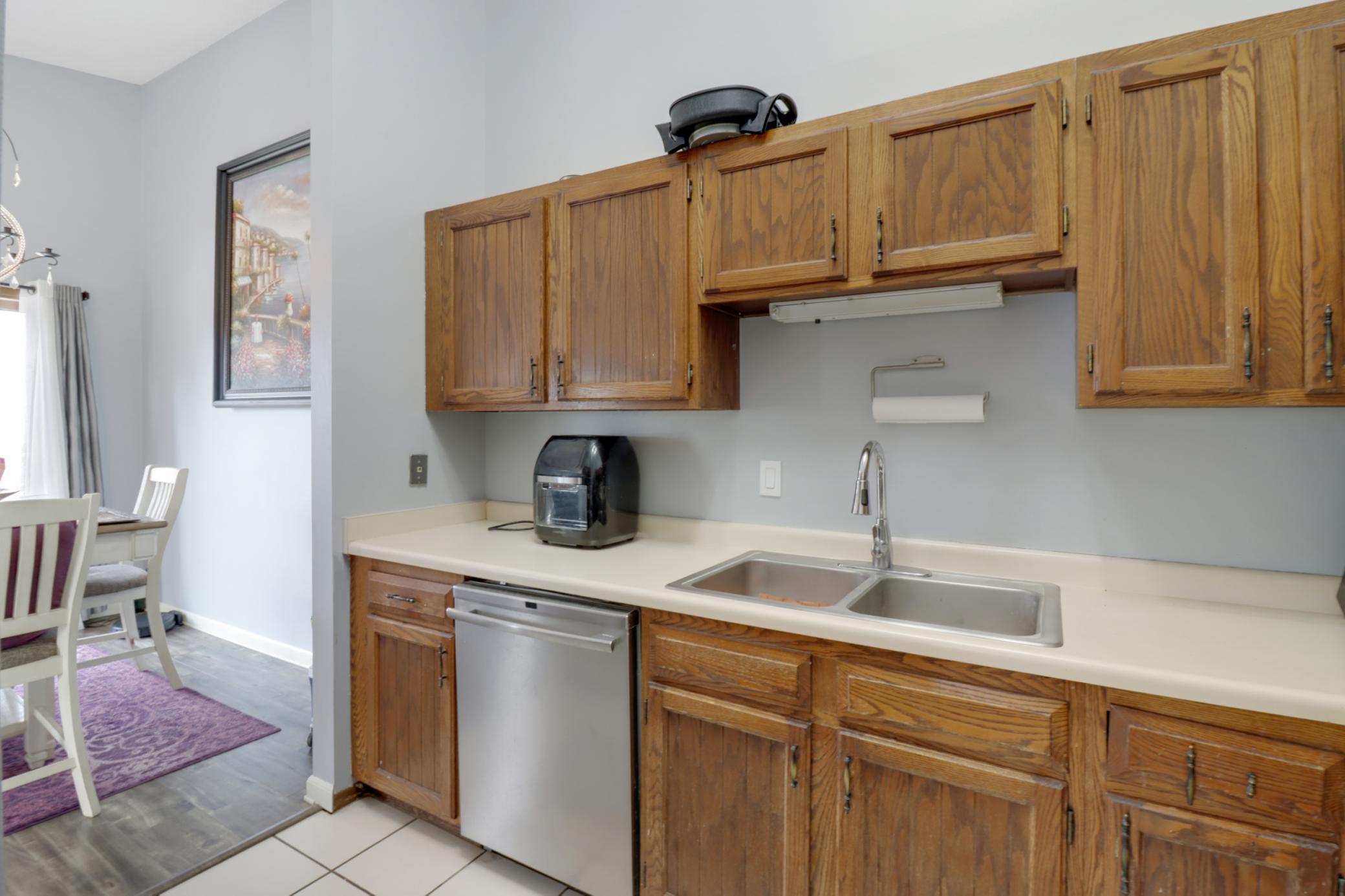 4219 Hemlock Lane, Minneapolis, Minnesota image 7