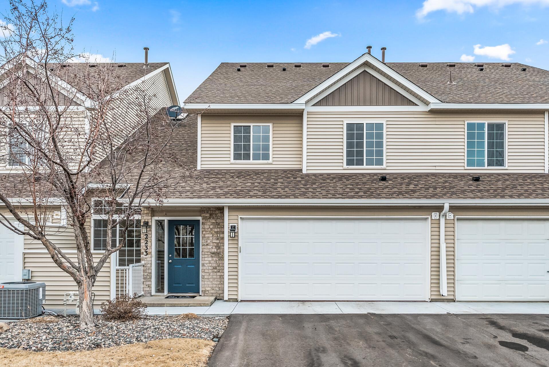 2233 River Rock Lane, Shakopee, Minnesota image 3