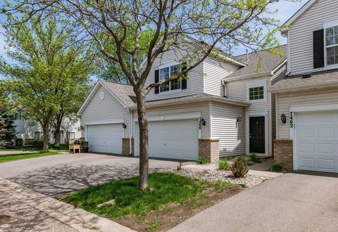 Townhouse For Sale - 7466 Derby Lane<br/> Scott County, Shakopee, MN 55379