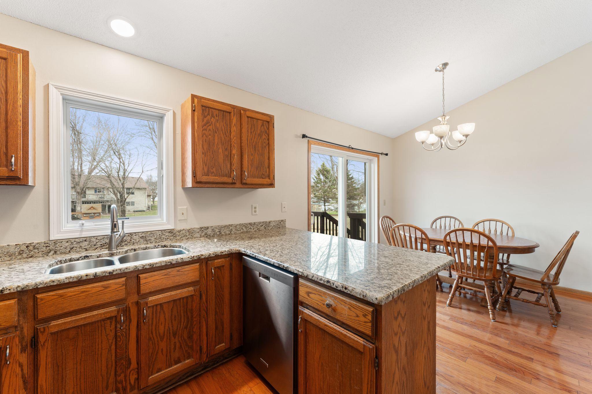 9126 73rd Street, Cottage Grove, Minnesota image 13