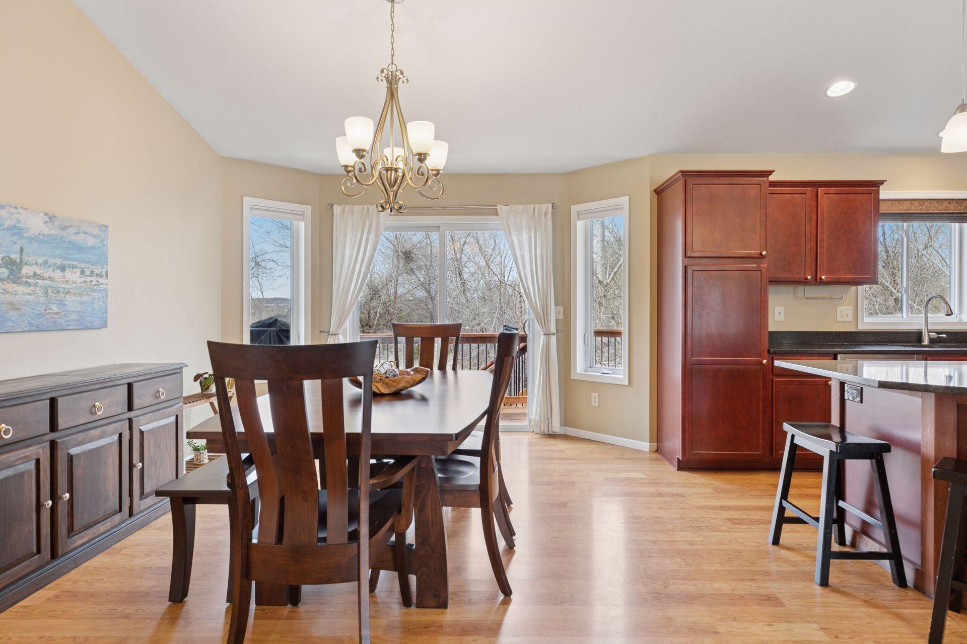 925 Crown Court, Hudson, Wisconsin image 18
