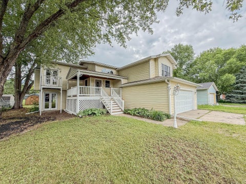 Homes For Sale - 336 9 1/2 Street<br/> Sauk Rapids, MN 56379
