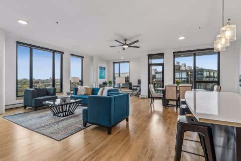 Condo For Sale - 1240 S 2nd Street<br/> Minneapolis, MN 55415