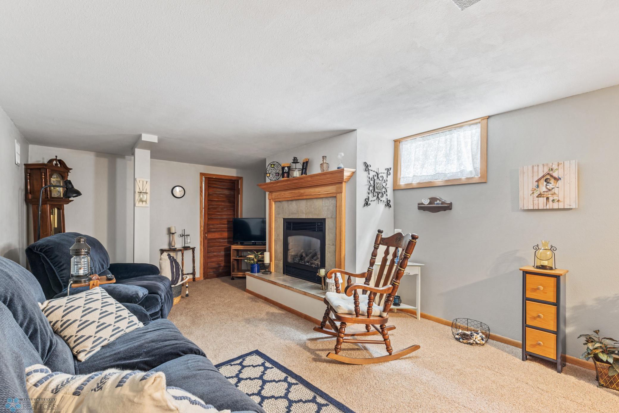454 Oakland Avenue, Fargo, North Dakota image 21