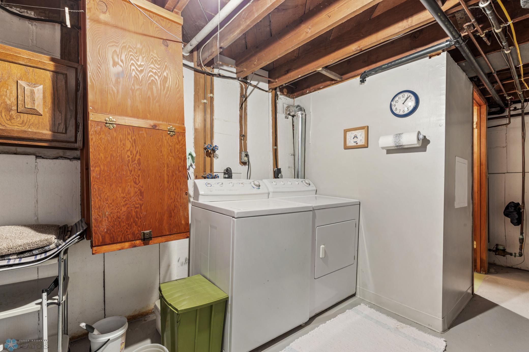 454 Oakland Avenue, Fargo, North Dakota image 24