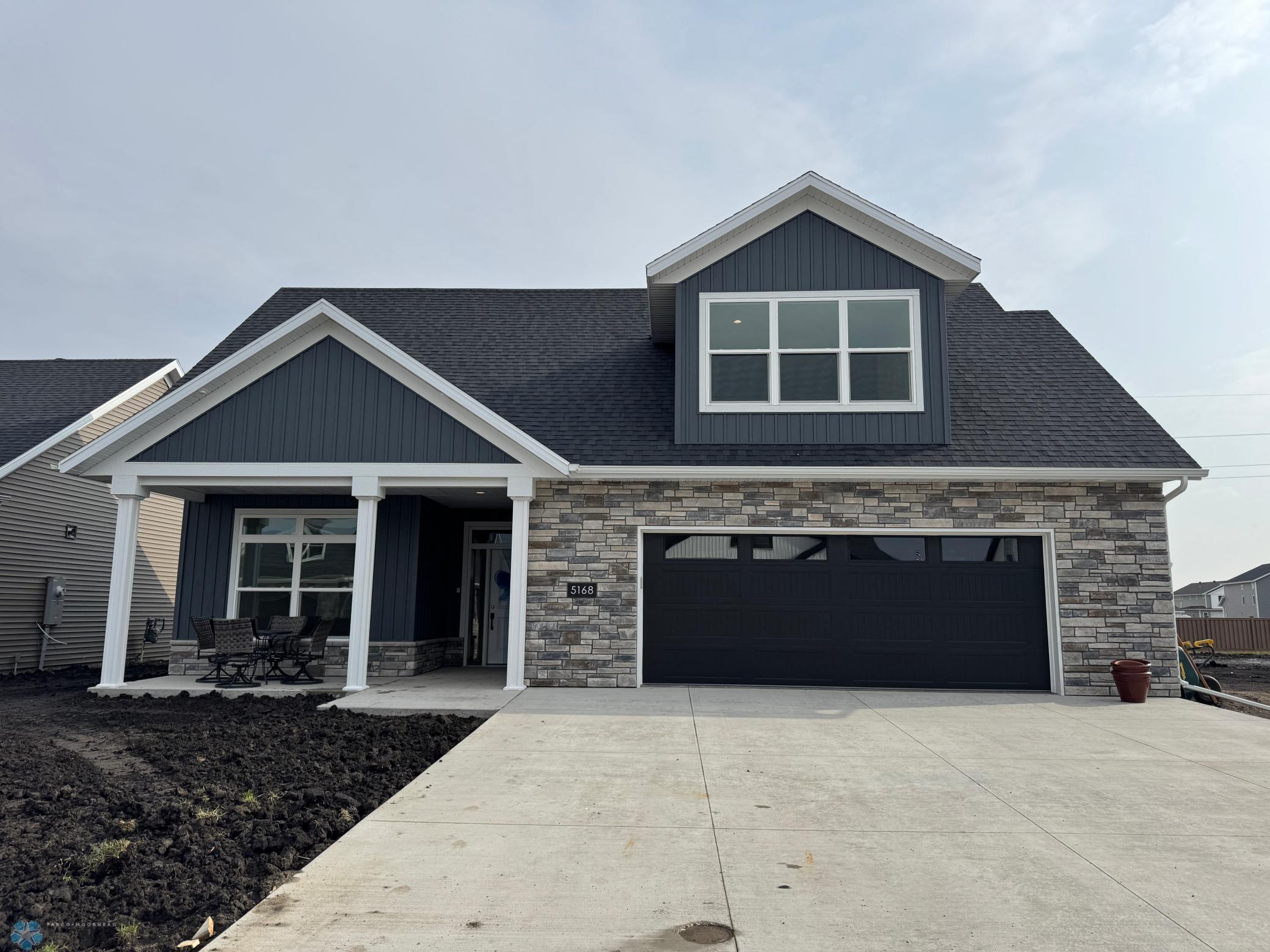 West Fargo, North Dakota 58078, United States, 3 Bedrooms Bedrooms, ,3 BathroomsBathrooms,Residential,Pending,121652