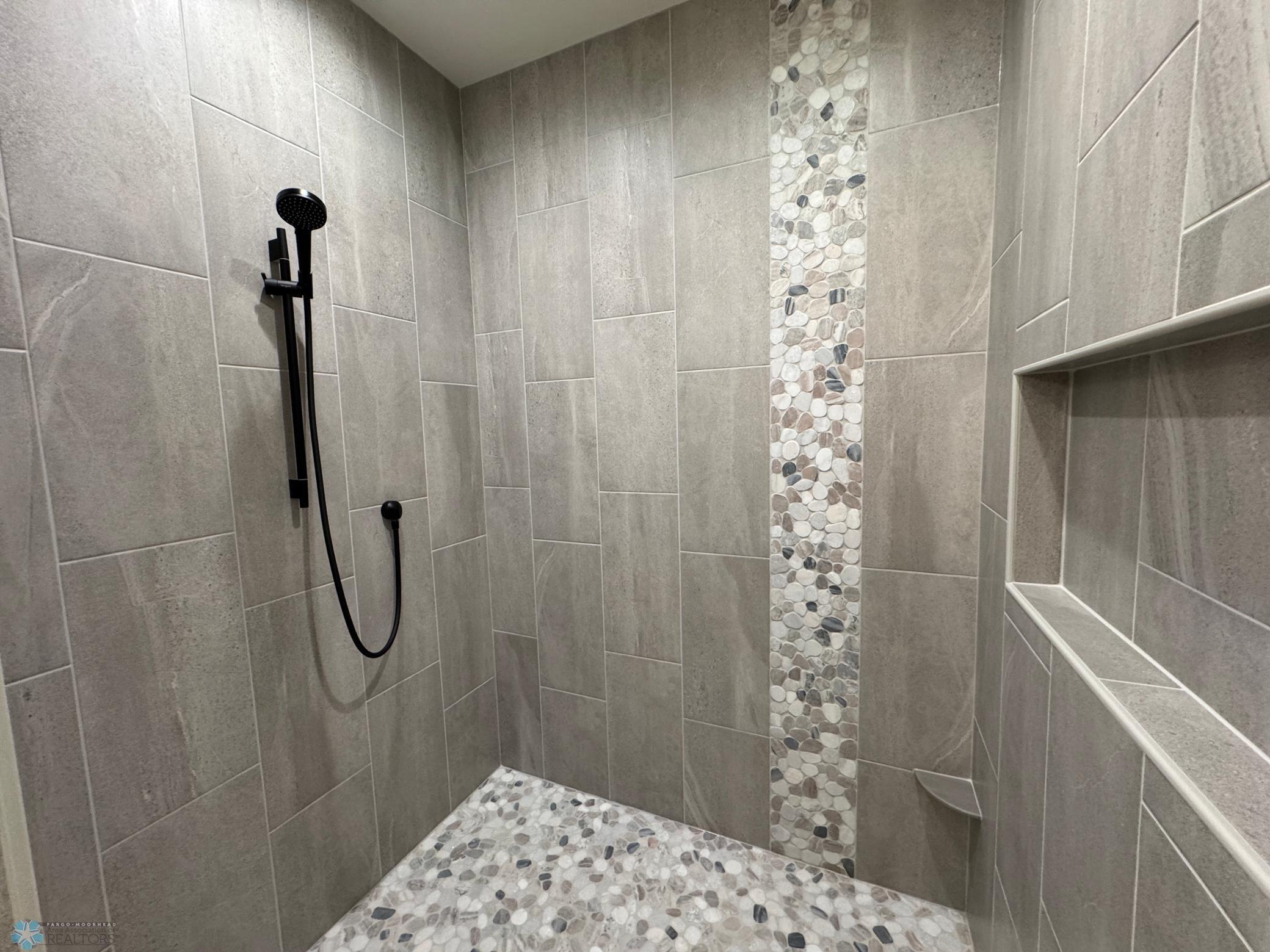 West Fargo, North Dakota 58078, United States, 3 Bedrooms Bedrooms, ,3 BathroomsBathrooms,Residential,Pending,121652