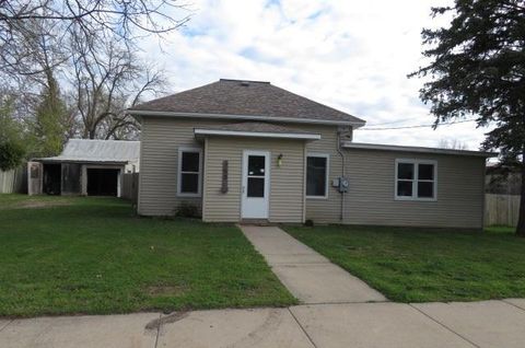 Homes For Sale - 150 Harrison Street<br/> Annandale, MN 55302